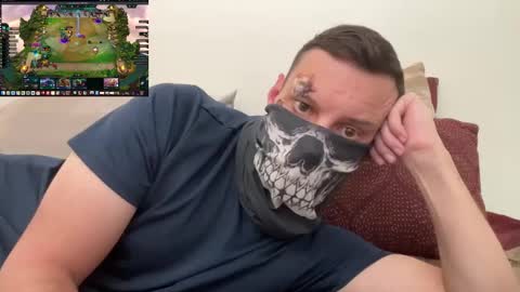 Snapshot of i_o_ro chatting on October 31, 2025, 5:08 am i o ro online show from October 31, 2025, 5:08 am