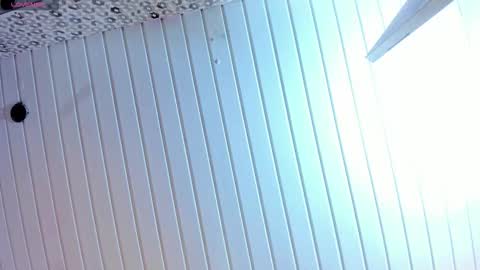 alaskha online show from October 16, 2025, 9:27 pm