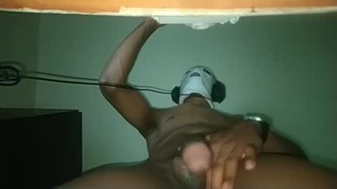 Snapshot of iam_bbc_ chatting on October 7, 2025, 8:44 am Andres online show from October 7, 2025, 8:44 am