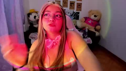 Zoe 3 online show from December 13, 2025, 11:54 pm