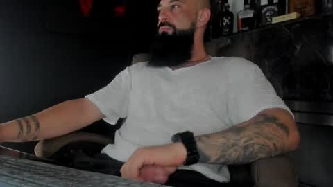 Snapshot of iamalexander_ chatting on October 2, 2025, 3:57 am Lex online show from October 2, 2025, 3:57 am