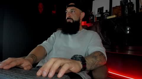 Snapshot of iamalexander_ chatting on October 6, 2025, 4:21 am Lex online show from October 6, 2025, 4:21 am