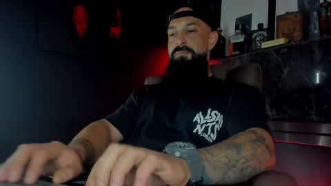 Snapshot of iamalexander_ chatting on October 8, 2025, 5:43 pm Lex online show from October 8, 2025, 5:43 pm