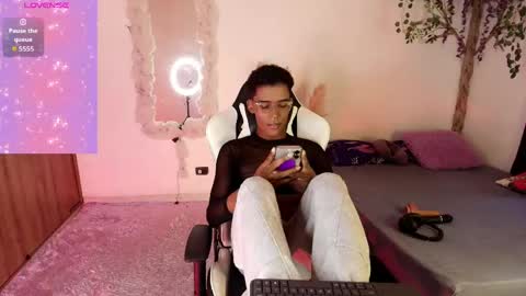 iamandrey_ online show from May 2, 2026, 6:57 pm