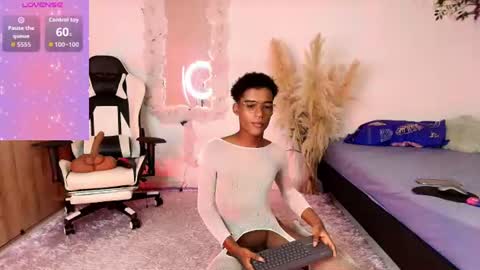 iamandrey_ online show from June 20, 2026, 1:41 am