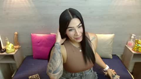 Snapshot of iamcarollvbna chatting on October 15, 2025, 4:34 am Caroll online show from October 15, 2025, 4:34 am