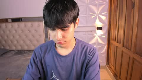 iamjuanjoc online show from April 6, 2026, 4:46 am