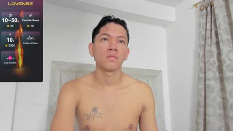 Juliiiiian online show from December 15, 2024, 11:01 am