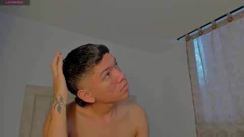 Juliiiiian online show from October 8, 2025, 11:52 am