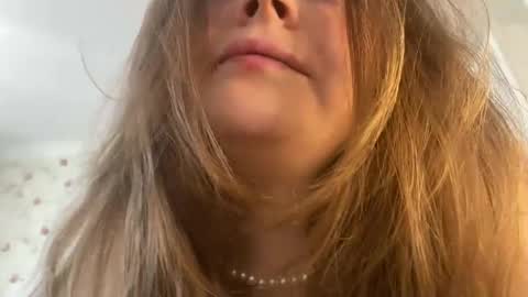 Snapshot of iamlovenda chatting on February 21, 2025, 11:33 am Lovenda psss i uploaded new solo porn in my bio - check it and enjoy online show from February 21, 2025, 11:33 am