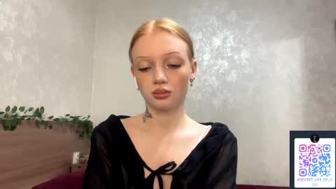 Lylu online show from December 3, 2025, 5:26 am