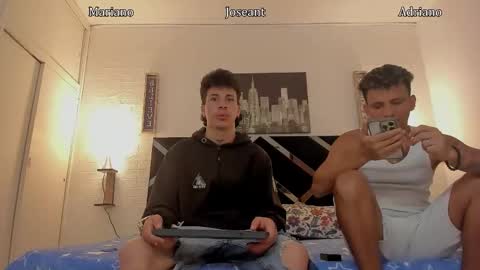 Snapshot of iammariano chatting on October 10, 2025, 4:11 am Mariano online show from October 10, 2025, 4:11 am