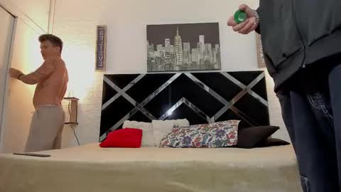 Snapshot of iammariano chatting on October 14, 2025, 3:29 am Mariano online show from October 14, 2025, 3:29 am