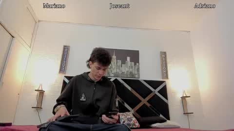 Snapshot of iammariano chatting on October 21, 2025, 4:13 am Mariano online show from October 21, 2025, 4:13 am