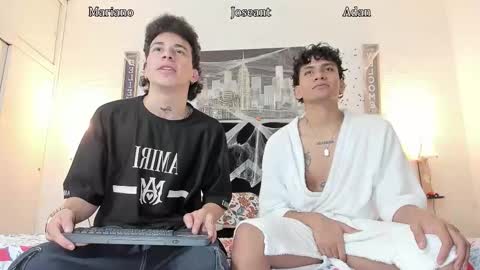 Snapshot of iammariano chatting on October 31, 2025, 4:02 am Mariano online show from October 31, 2025, 4:02 am