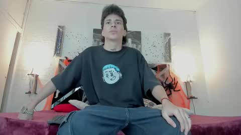 Snapshot of iammariano chatting on November 2, 2025, 4:04 am Mariano online show from November 2, 2025, 4:04 am