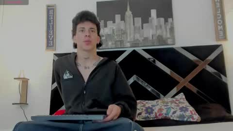 Snapshot of iammariano chatting on November 5, 2025, 4:12 am Mariano online show from November 5, 2025, 4:12 am