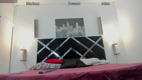 Snapshot of iammariano chatting on November 10, 2025, 3:38 am Mariano online show from November 10, 2025, 3:38 am