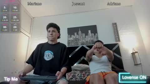 Snapshot of iammariano chatting on November 18, 2025, 5:12 am Mariano online show from November 18, 2025, 5:12 am