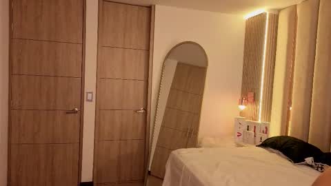 Nyxy online show from February 10, 2026, 12:09 pm