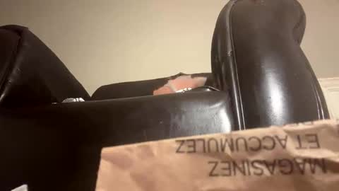 iamtheone403 online show from November 14, 2025, 10:07 pm