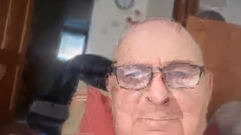 Snapshot of ian53a chatting on July 13, 2026, 11:24 am ian53a - mature UK man for same online show from July 13, 2026, 11:24 am
