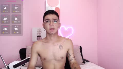 IAN CASTILLO online show from December 24, 2024, 11:17 am