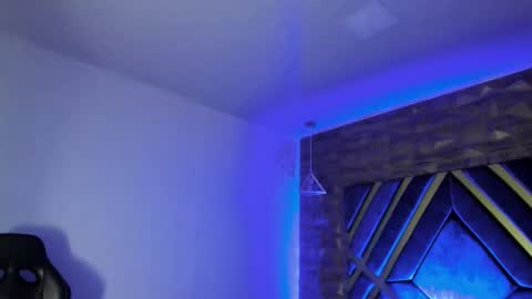 IAN CASTILLO online show from March 23, 2026, 11:14 am