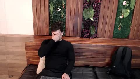 Ian Davis online show from October 4, 2025, 11:41 am