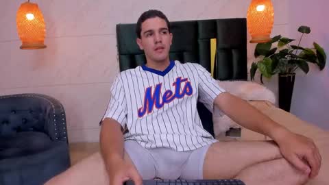 Snapshot of ian_jhonson_ chatting on January 22, 2025, 4:55 am Ian online show from January 22, 2025, 4:55 am