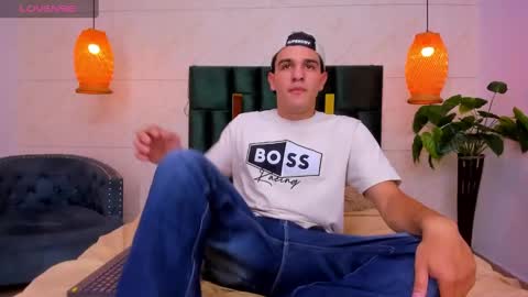 Snapshot of ian_jhonson_ chatting on January 23, 2025, 3:05 am Ian online show from January 23, 2025, 3:05 am