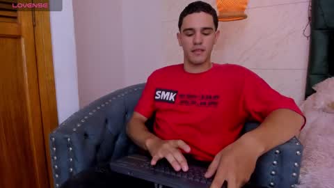 Snapshot of ian_jhonson_ chatting on January 25, 2025, 3:30 am Ian online show from January 25, 2025, 3:30 am