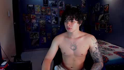 Snapshot of ian_versace chatting on September 17, 2025, 2:35 am Andres online show from September 17, 2025, 2:35 am