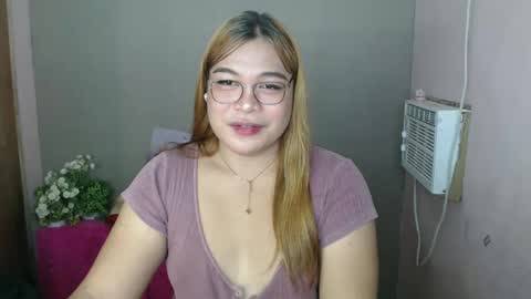 Snapshot of iana_whorexxx chatting on December 15, 2024, 5:42 pm iana online show from December 15, 2024, 5:42 pm
