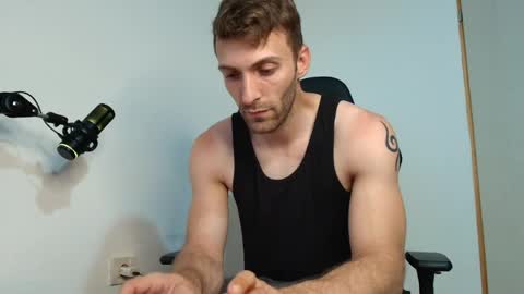Snapshot of ianandersson27 chatting on May 25, 2026, 9:32 pm Ian Andersson online show from May 25, 2026, 9:32 pm