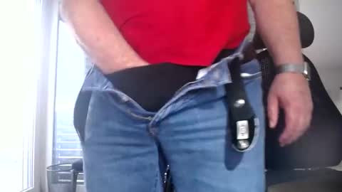 iandy12 online show from February 4, 2026, 4:13 pm