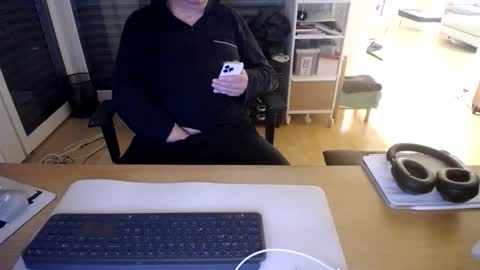 iandy12 online show from March 8, 2026, 10:46 pm