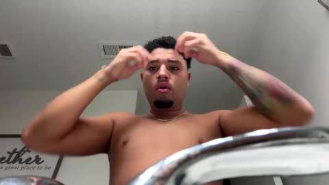 Snapshot of ianrijos01 chatting on September 17, 2025, 2:46 am DickFixx online show from September 17, 2025, 2:46 am