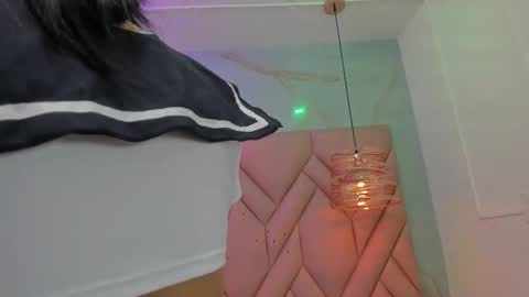 Snapshot of ibbie_ chatting on February 24, 2026, 12:03 pm ibbie_ online show from February 24, 2026, 12:03 pm