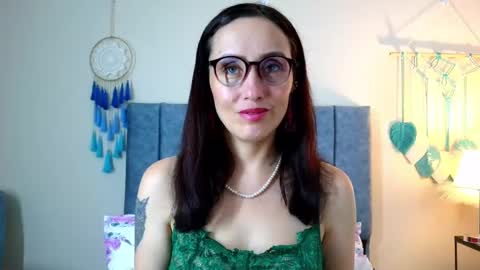 Iberian Moon online show from October 13, 2025, 5:35 pm