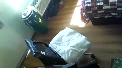 PMS online show from November 6, 2025, 7:04 pm