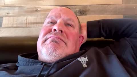 Snapshot of icanmakeyousquirt69 chatting on April 27, 2026, 8:51 pm icanmakeyousquirt69 online show from April 27, 2026, 8:51 pm