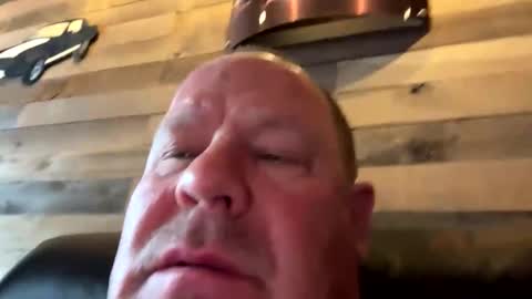 Snapshot of icanmakeyousquirt69 chatting on May 13, 2026, 10:38 pm icanmakeyousquirt69 online show from May 13, 2026, 10:38 pm