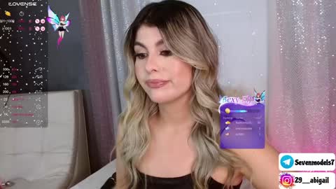 Snapshot of ice_y_abigail chatting on December 5, 2024, 3:50 pm ice_y_abigail online show from December 5, 2024, 3:50 pm