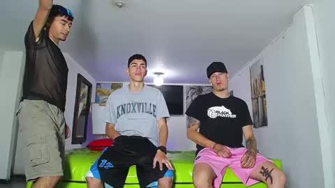 THOMAS AND DAMIAND online show from September 28, 2025, 1:05 pm