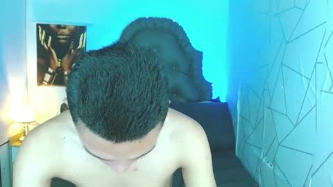 Snapshot of iconicmateo chatting on February 19, 2025, 5:05 am Mateo online show from February 19, 2025, 5:05 am