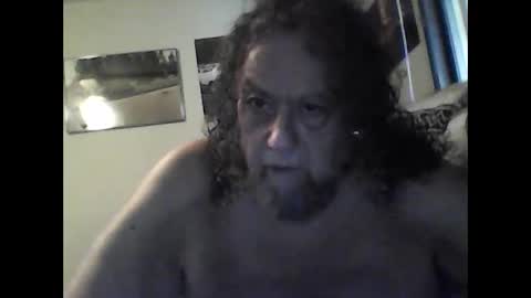 icu2try2xs2 online show from February 16, 2025, 10:43 pm