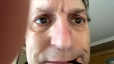 Snapshot of icums4u chatting on January 22, 2025, 2:03 pm icums4u online show from January 22, 2025, 2:03 pm