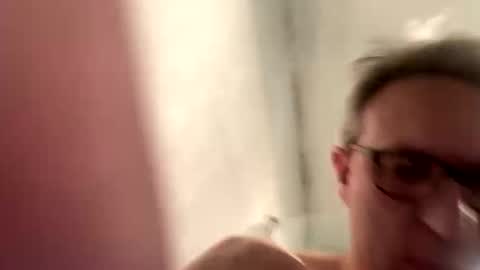 Snapshot of icums4u chatting on March 6, 2025, 6:59 pm icums4u online show from March 6, 2025, 6:59 pm