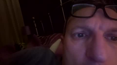 icums4u online show from December 17, 2025, 7:25 am